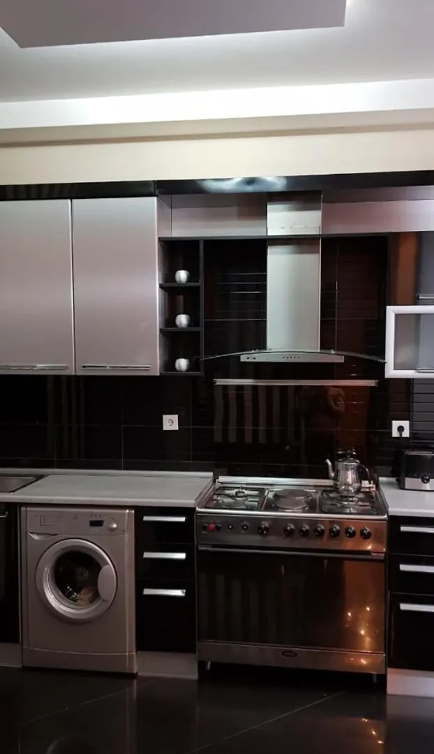 Luxury 5 Room Duplex In The Center Of Baku 0*,