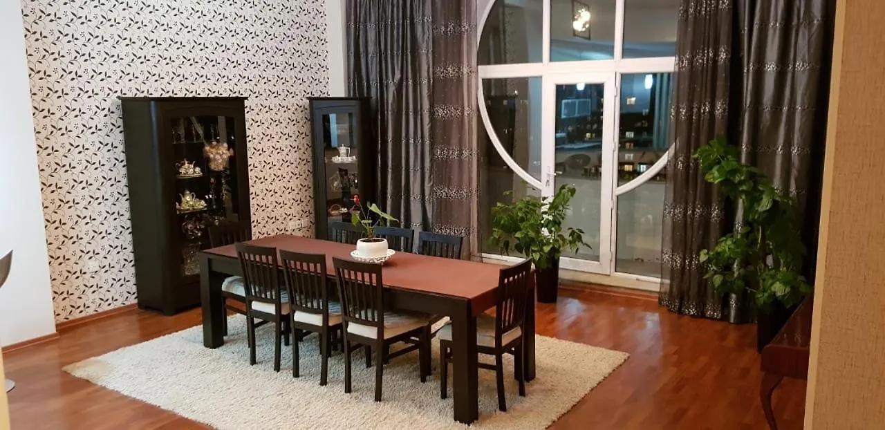 Apartment Luxury 5 Room Duplex In The Center Of Baku